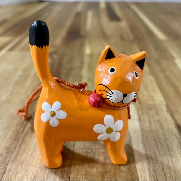 Wooden Hand Painted Cat Christmas Ornaments Made in Indonesia Folk Art Cat Lover - Picture 7 of 12